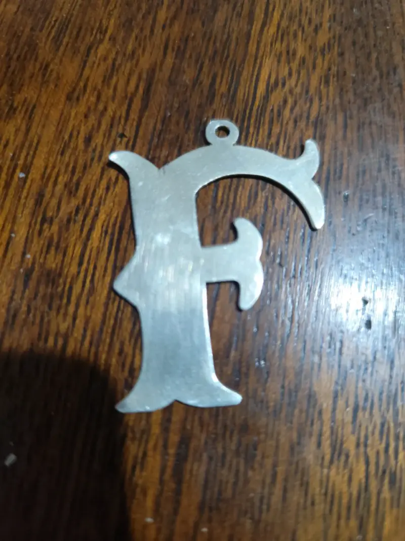Colgante de plata F en 20 mil - 1