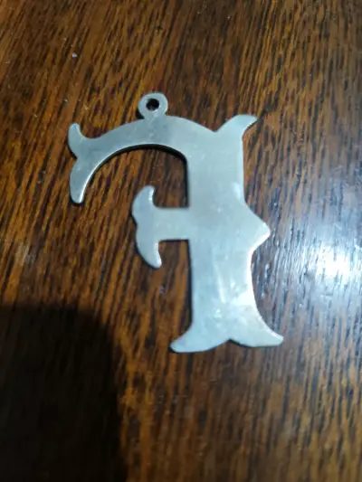 Colgante de plata F en 20 mil - miniatura 2