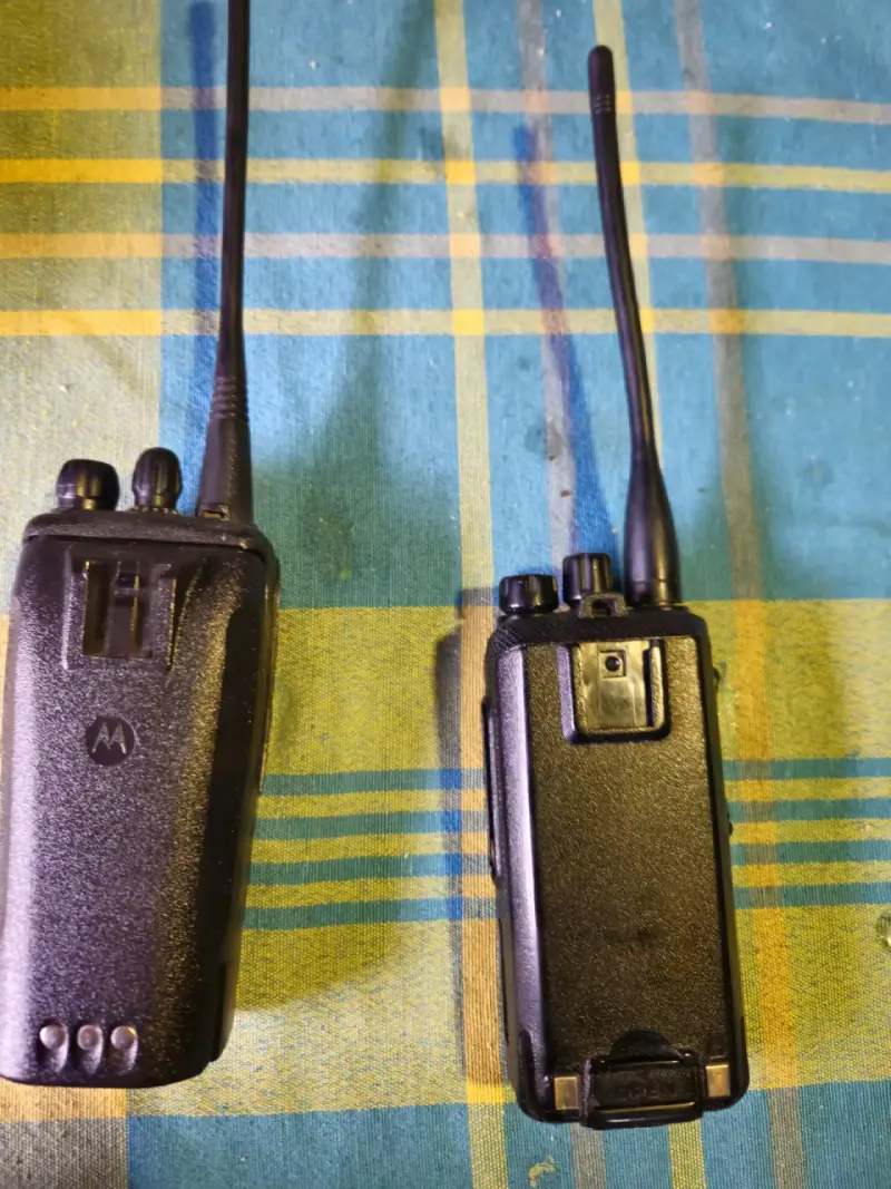 Radios Motorola DP1400 - 2