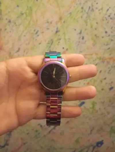 Reloj metálico multicolor - miniatura 1