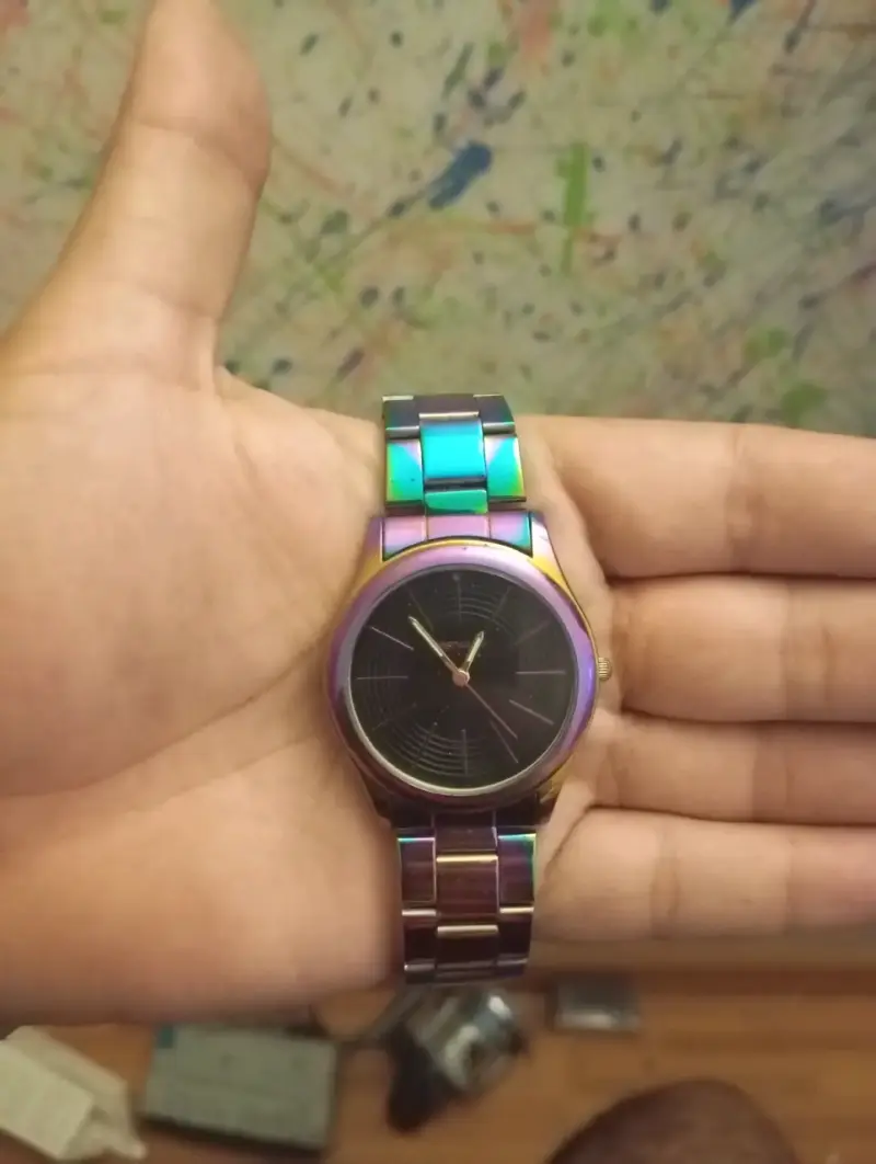 Reloj metálico multicolor - 2