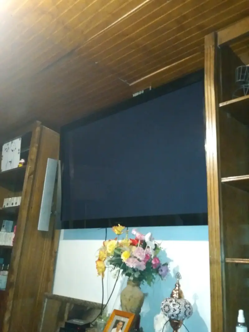 Pantalla de 65 pulgadas ..no tv - 1