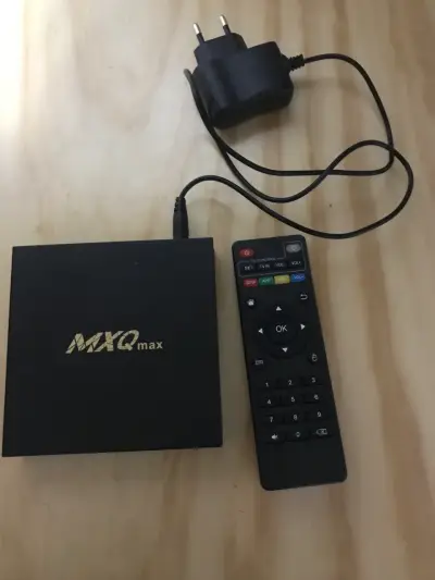 Reproductor MXQ Max con control - miniatura 1