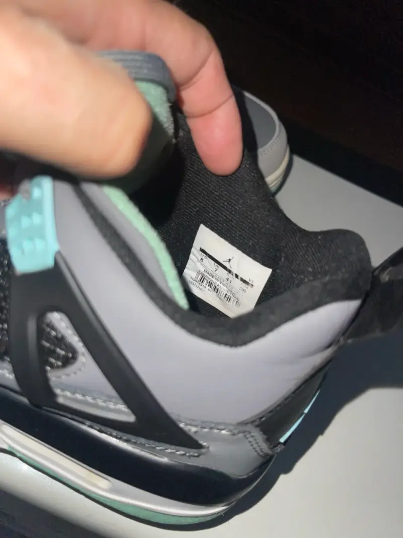 Zapatillas JORDAN Retro4,  grises/ menta - 6