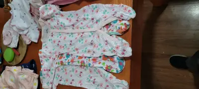 Enteritos de bebé coloridos - miniatura 1