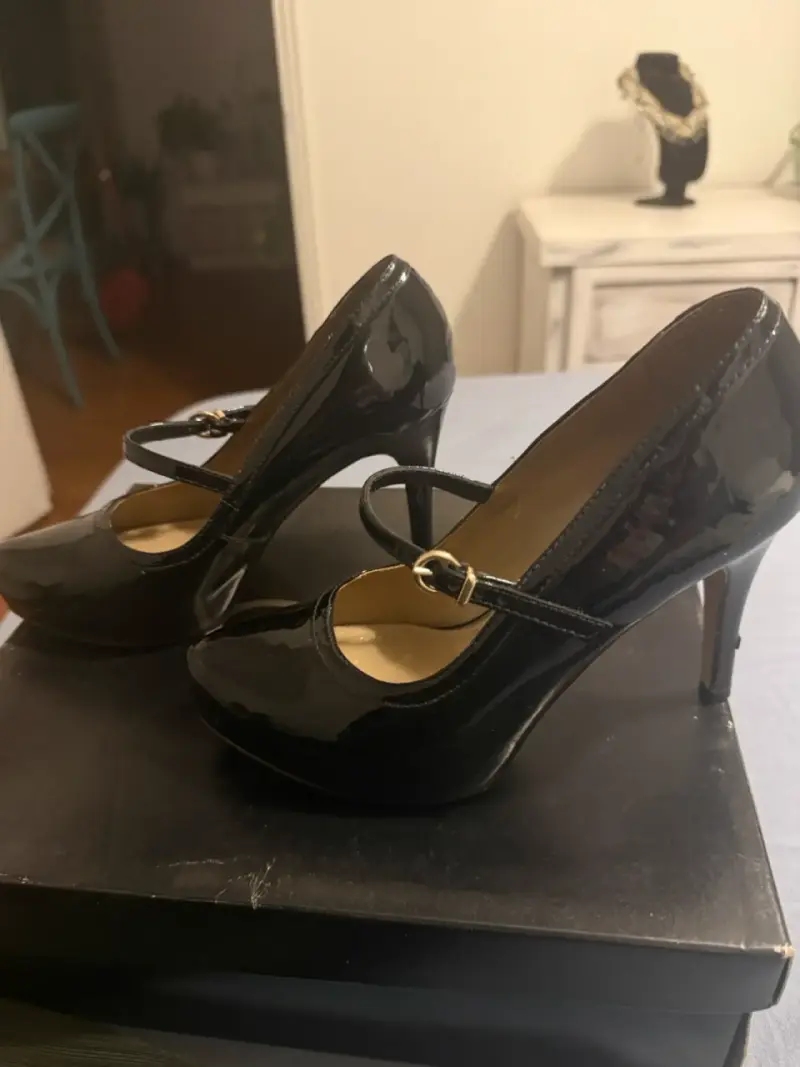 Zapatos de charol negro elegantes - 4