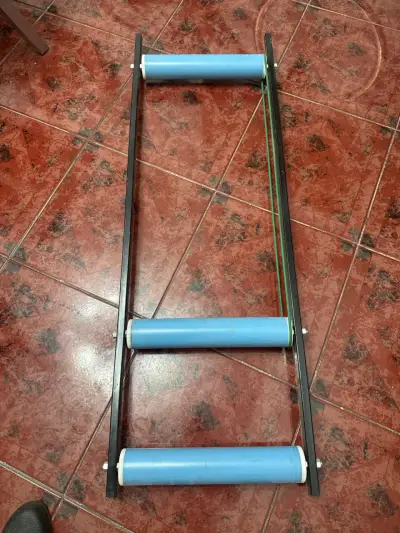 Rodillo estático para bicicleta - miniatura 1