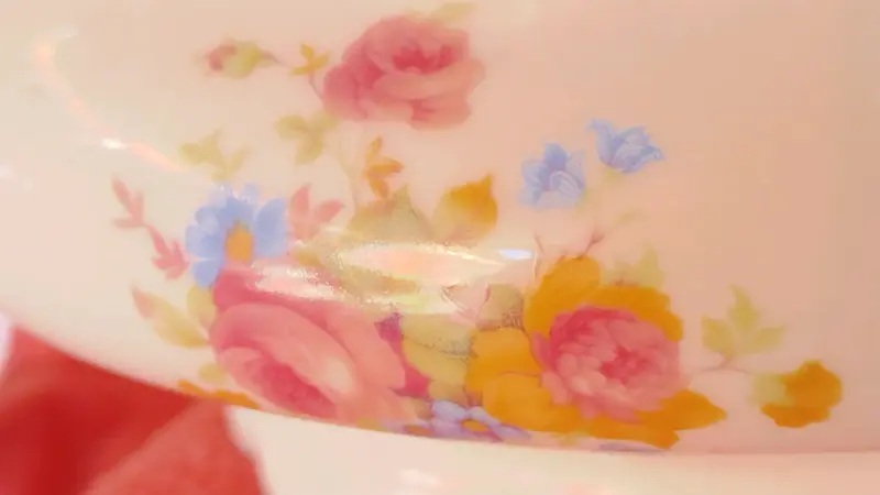Sopera de porcelana floreada - 2