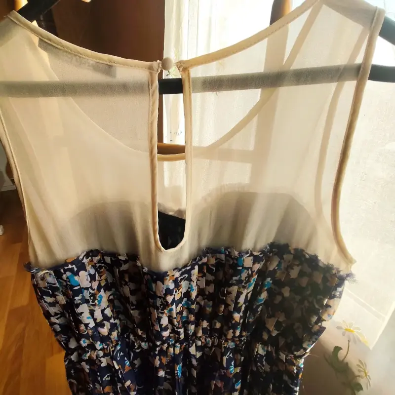Vestido floral con malla - 2