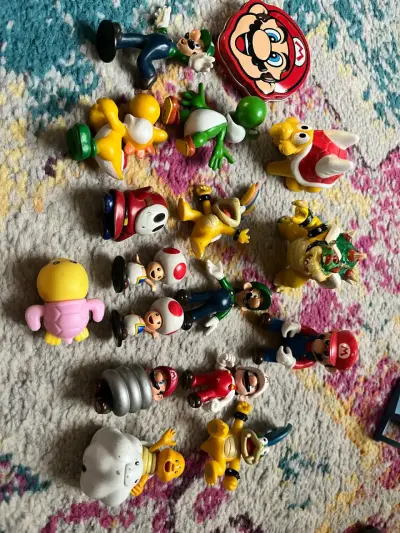 Juguetes en venta - miniatura 1