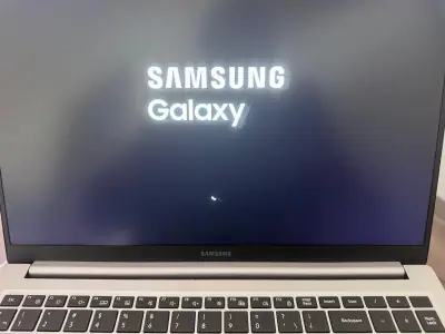 Notebook Samsung Intel Core i5 - miniatura 2