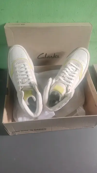 Zapatillas Clarks talla 45 - miniatura 3
