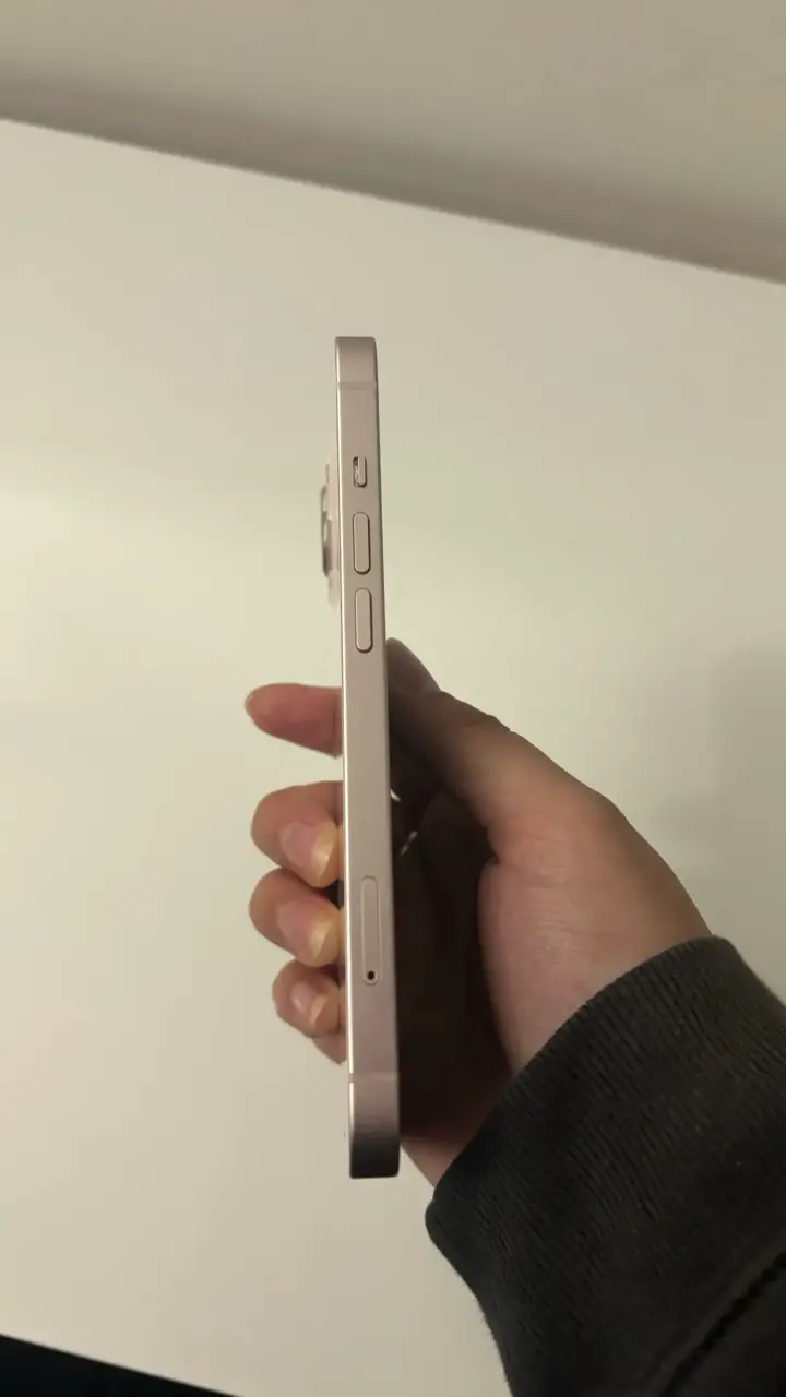 IPhone 13 en buen estado - 4
