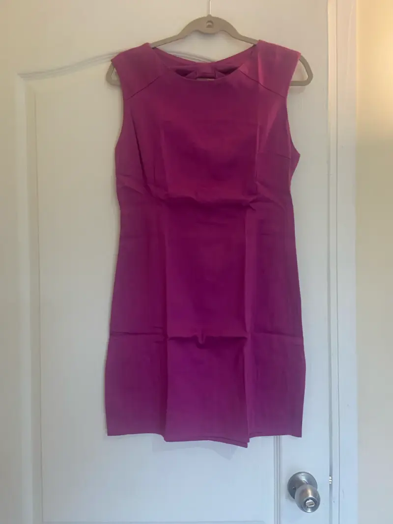 Vestido sin mangas fucsia - 1