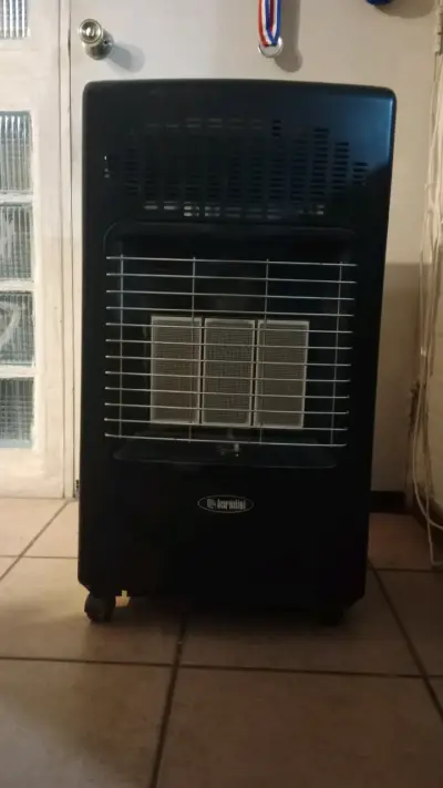 Estufa a gas Barolini negra - miniatura 1