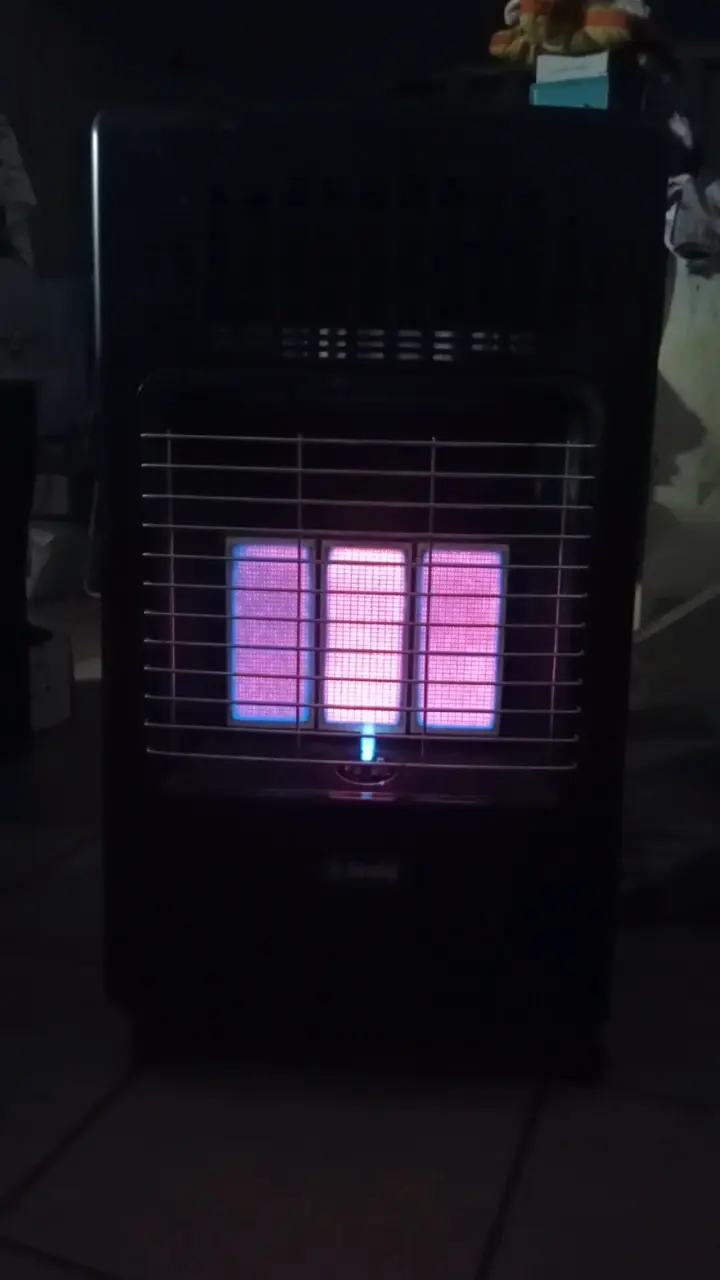 Estufa a gas Barolini negra - 2
