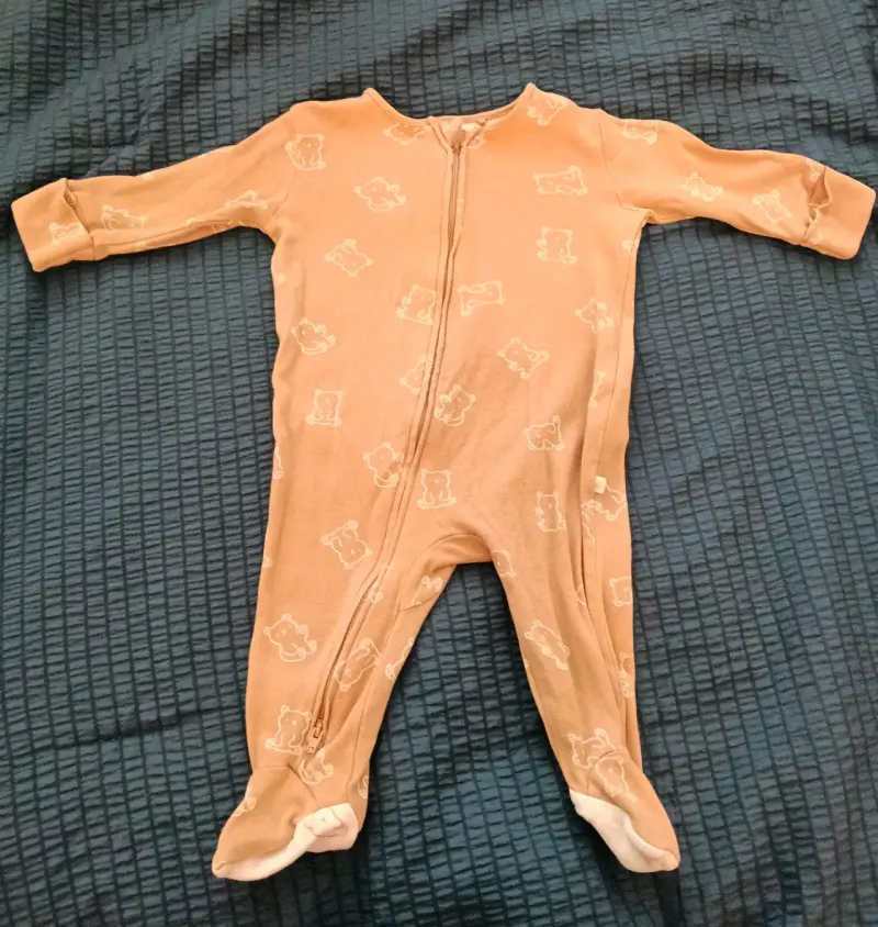 Pijama enterizo de bebé con cierre - 1
