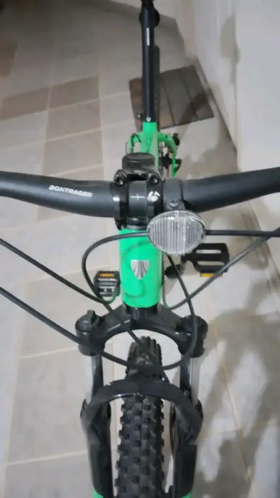 Bicicleta montaña Trek verde - miniatura 4