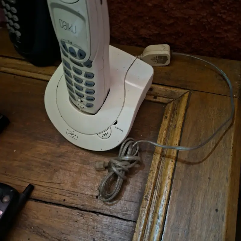 Teléfono inalámbrico Daiku blanco - 3