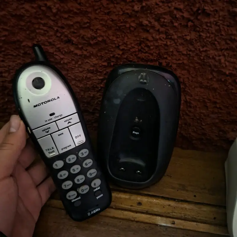Teléfono inalámbrico Motorola - 2