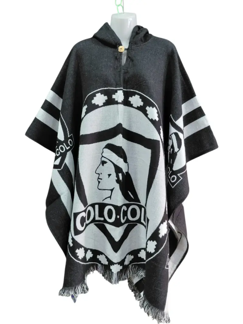 Poncho Colo-Colo negro y blanco - 1