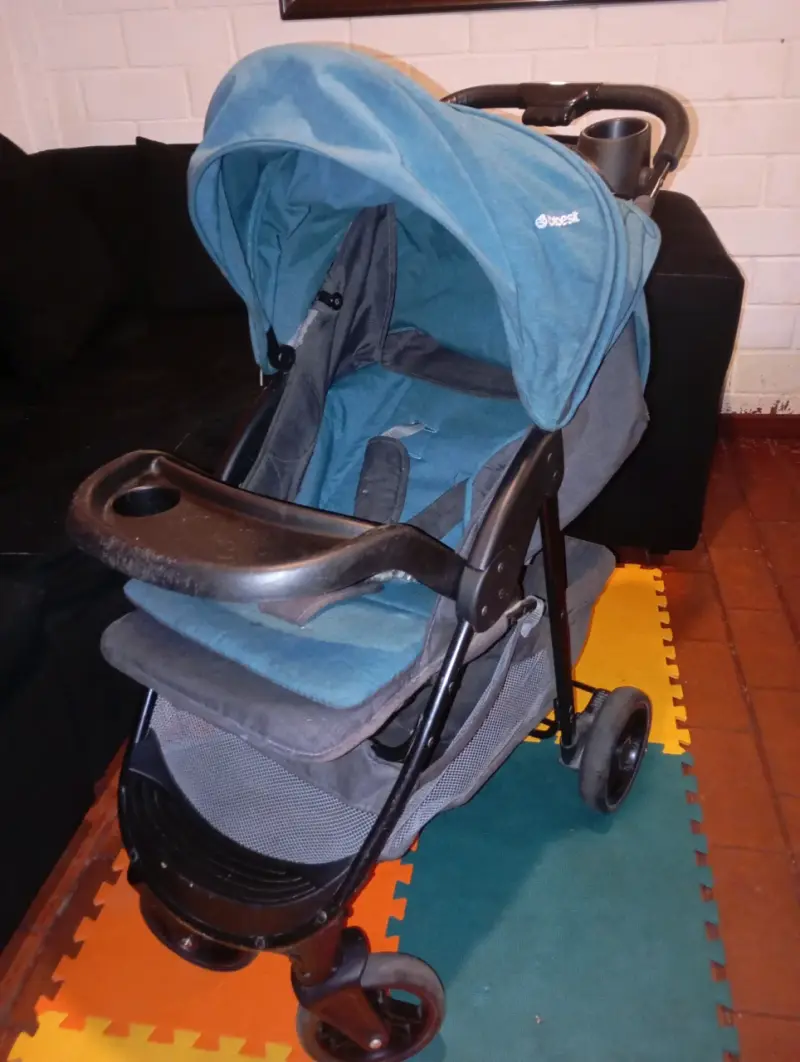 Coche Bebesit azul con huevito - 2