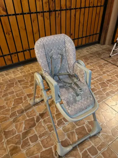 Silla de comer infantil plegable - miniatura 3