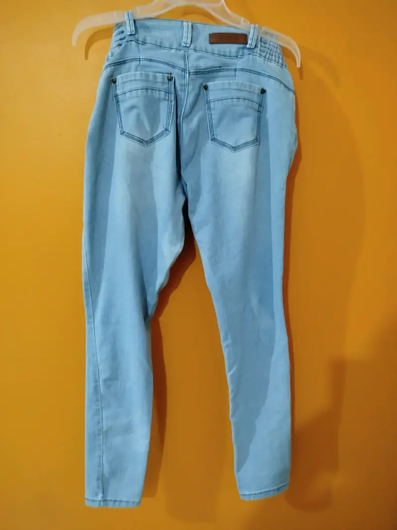 Jeans celestes talla 42 - 2