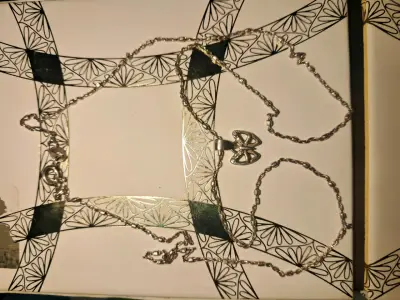 Collar de plata con dije de mariposa - miniatura 2