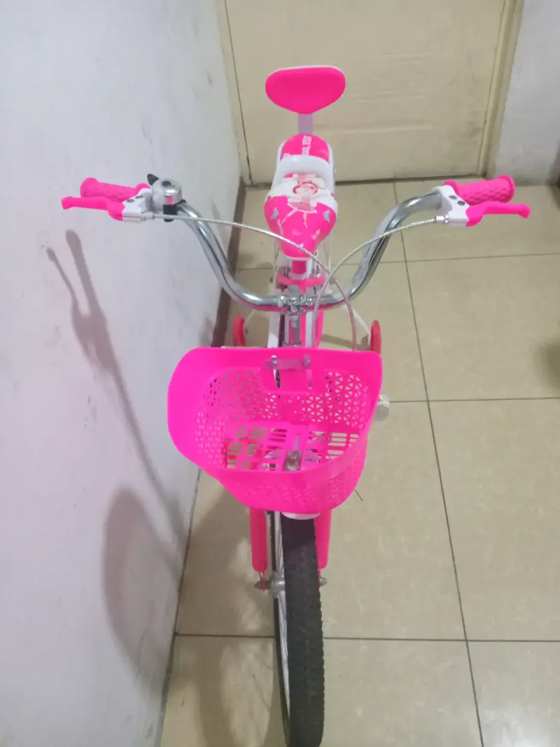 Bicicleta infantil rosada - 1