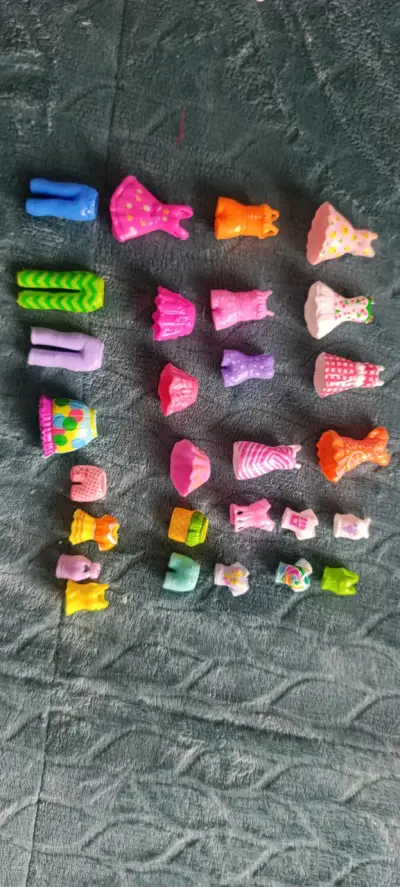 Muñecas Polly pockets y tiendita - miniatura 2