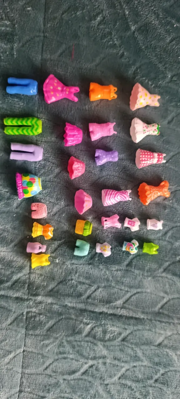 Muñecas Polly pockets y tiendita - 4