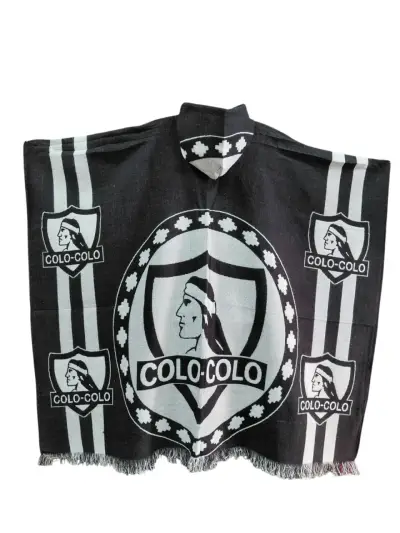 Poncho Colo-Colo blanco y negro lana de alpaca - miniatura 4