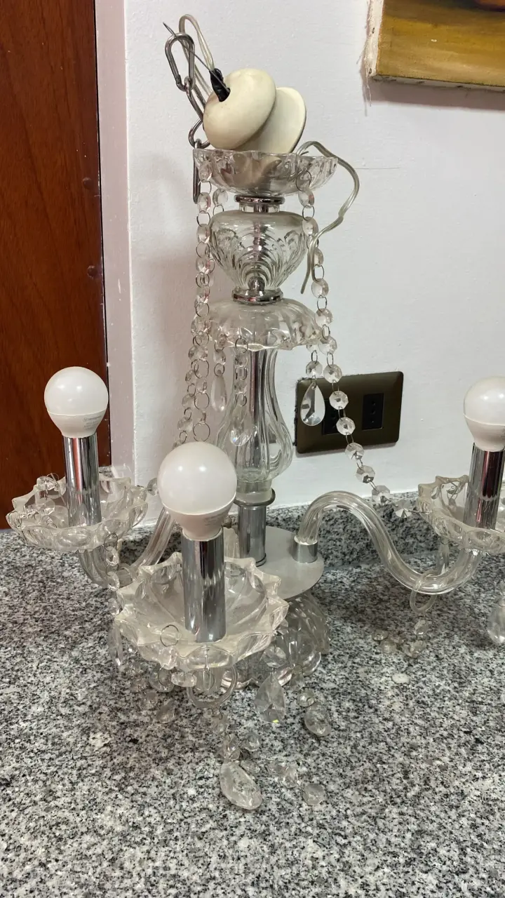 Candelabro de cristal clásico