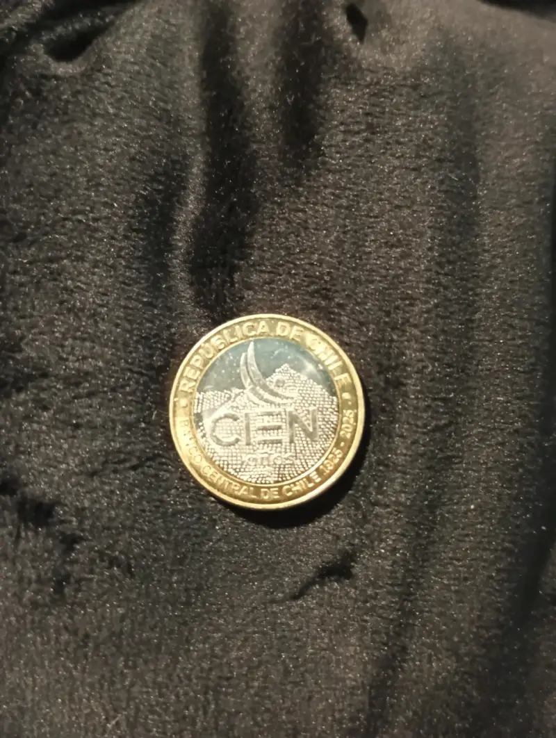 Moneda de los cien años Chile 100 pesos - 1