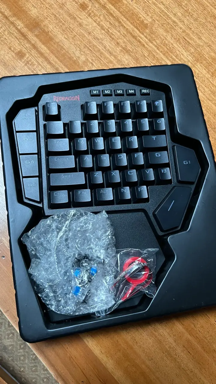 Teclado mecánico Redragon DITI - 2