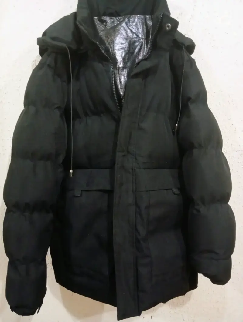 Parka negra acolchada y ultra térmica talla M - 1