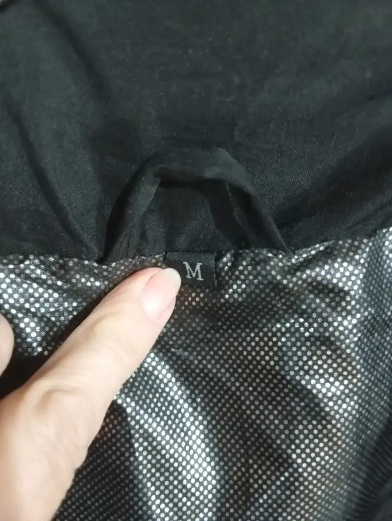Parka negra acolchada y ultra térmica talla M - 2