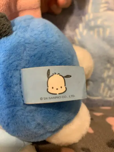 Peluche Pochacco Hello Kitty - miniatura 3