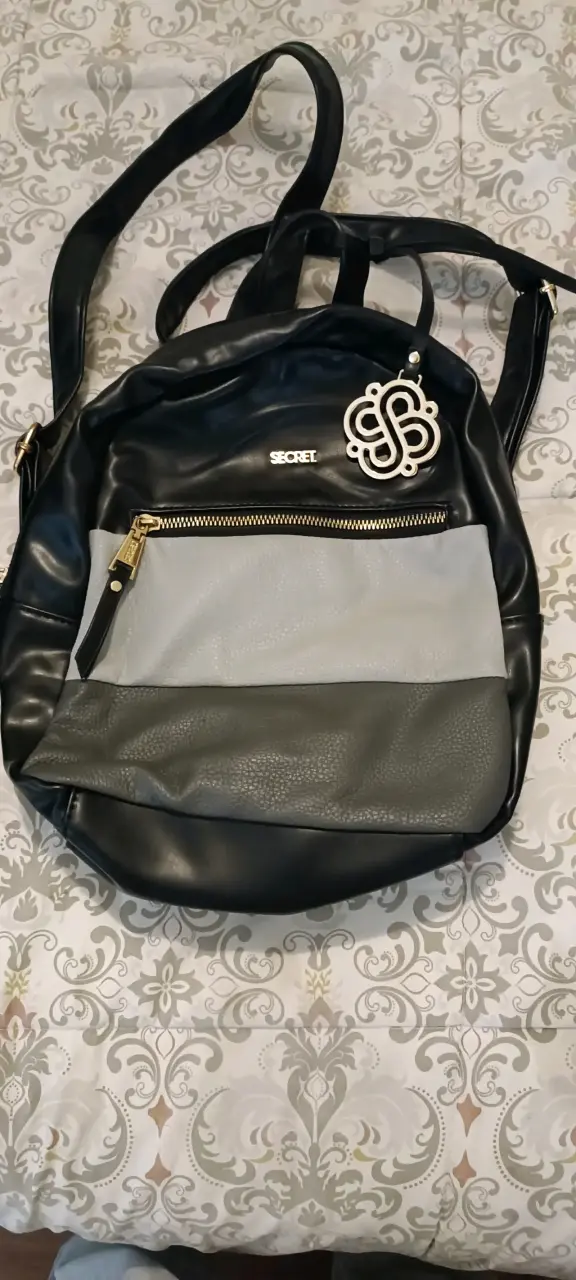 Mochila Secret negra y gris - 2