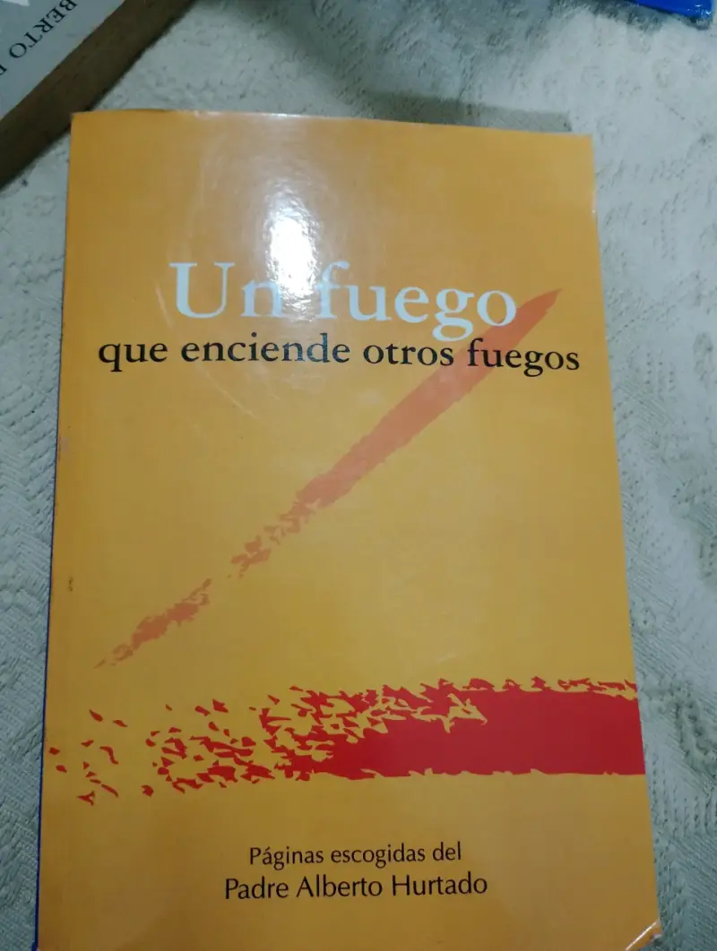 Libro Un fuego que enciende otros fuegos - 1