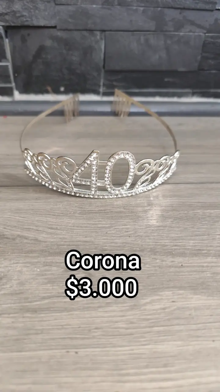 Corona de fiesta con número 40