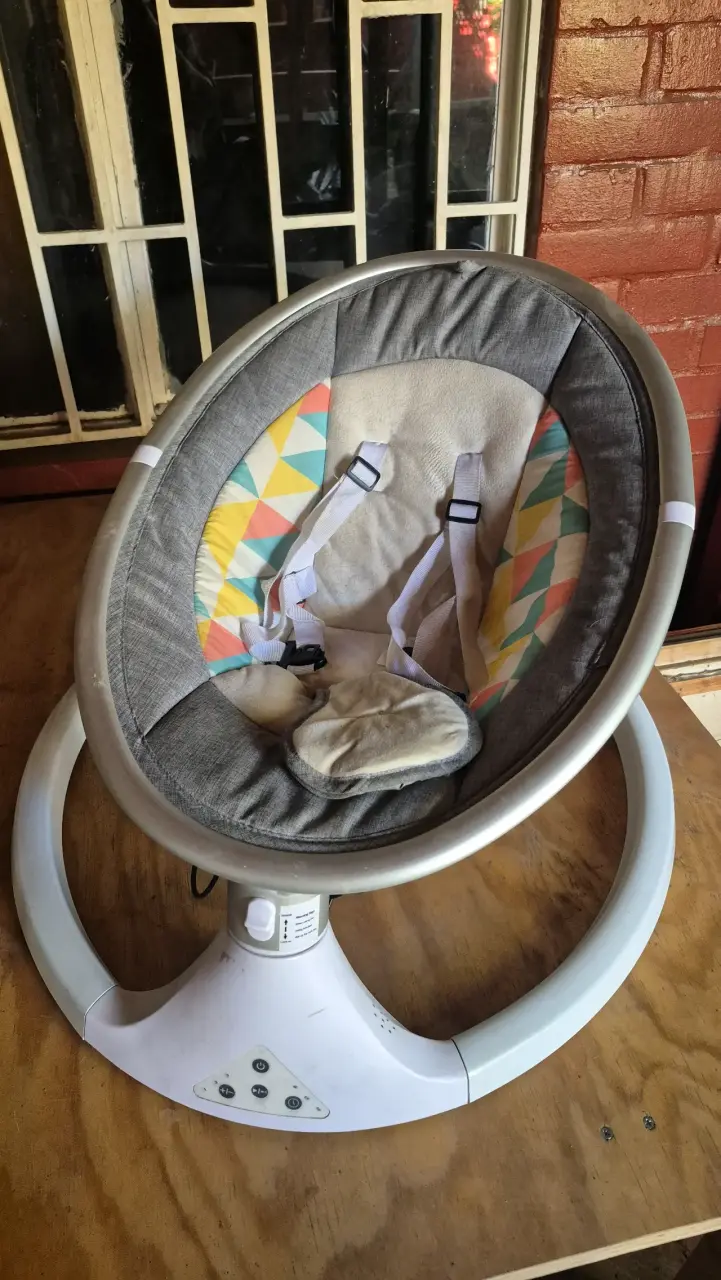 Silla mecedora para bebé