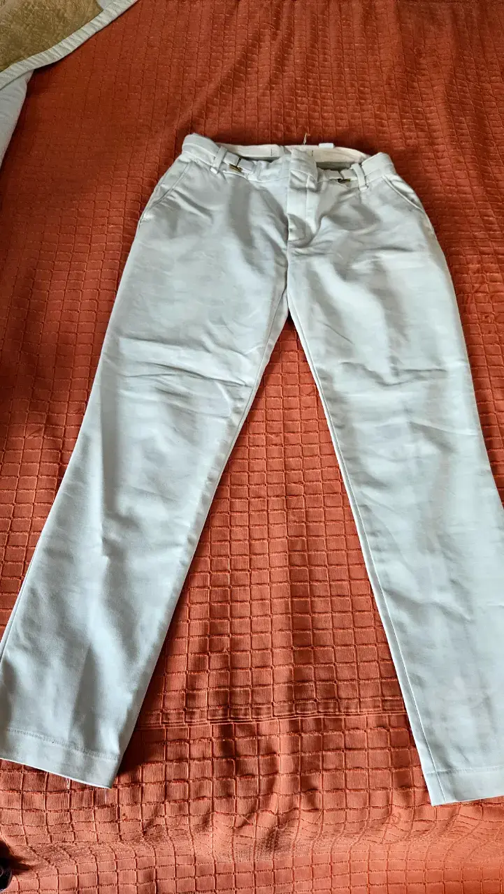 Pantalones blancos casuales