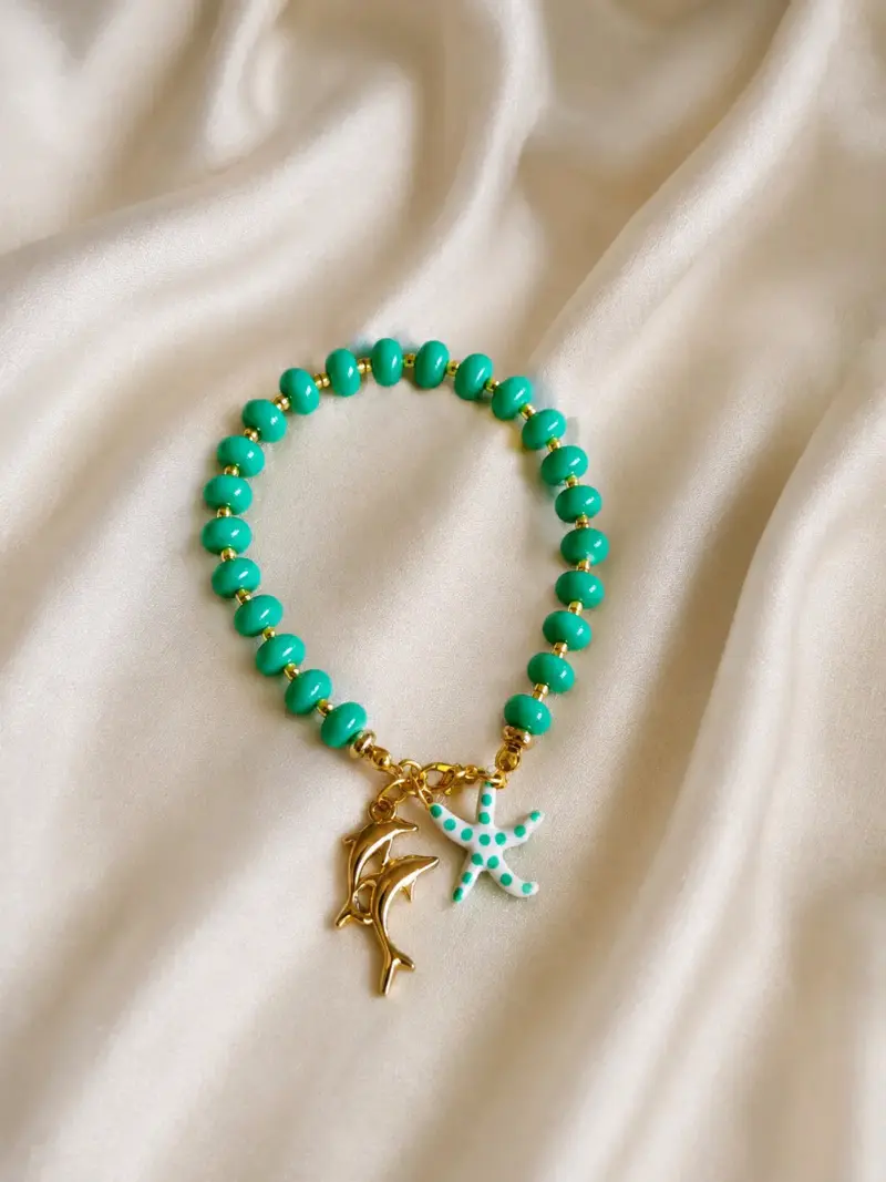 Aros dorados con diseño de árbol - 2