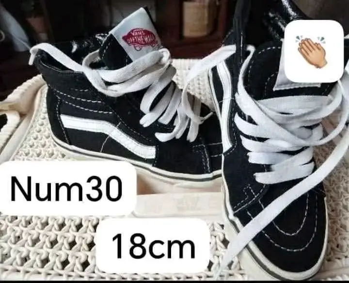 Zapatillas negras Vans talla 30