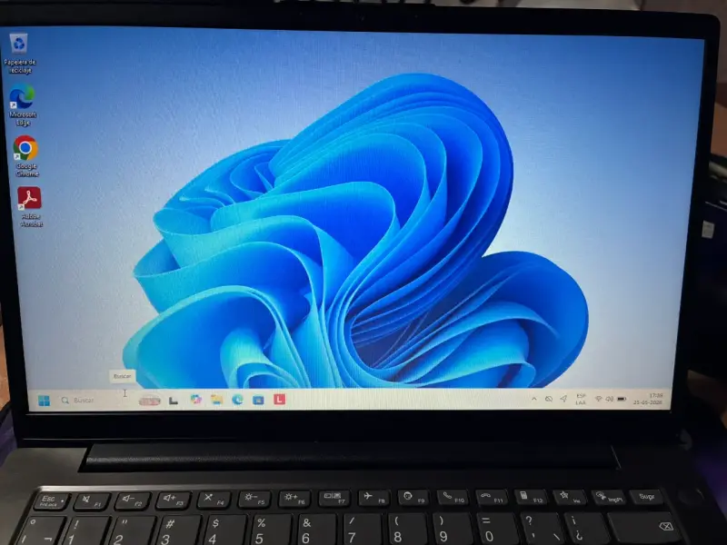 Lenovo v14 v2 I5-1135g7 12gb ram 256ssd - 3