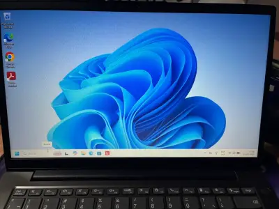 Lenovo v14 v2 I5-1135g7 12gb ram 256ssd - miniatura 3