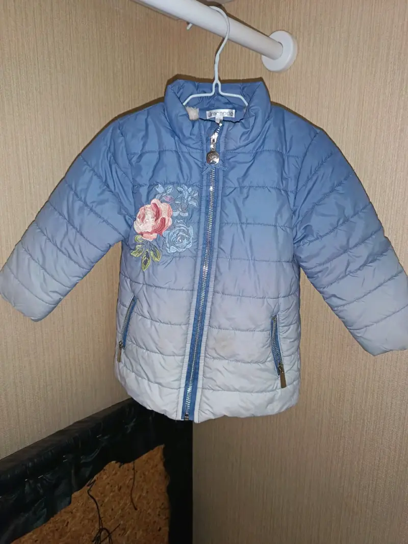 Chaqueta infantil azul bordada - 1