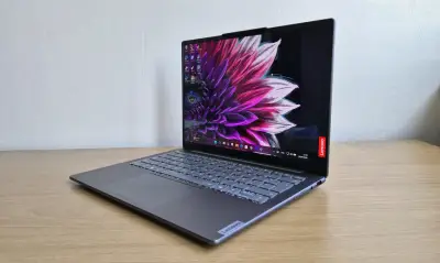 Lenovo Yoga Slim7 Ultra 7 16 GB | 1TB - miniatura 2